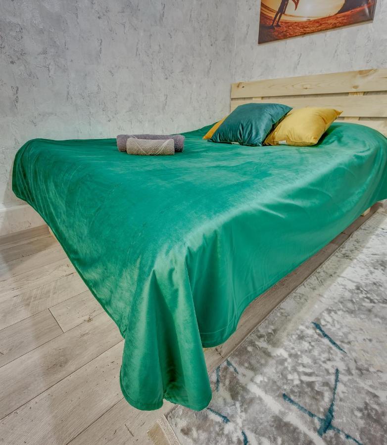Yourhouse На Розыбакиева Утепова Недалеко От Меги Алма Ата Екстериор снимка